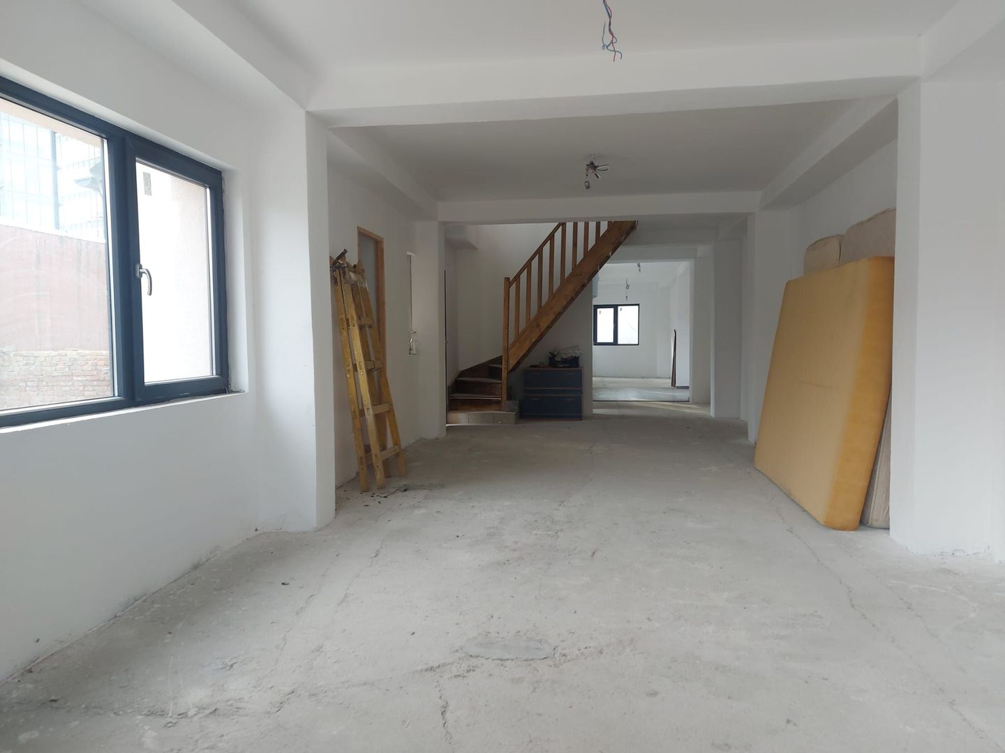 Casa/Vila 6 camere Piata Victoriei, Buzesti / An 2023 - Poză 7