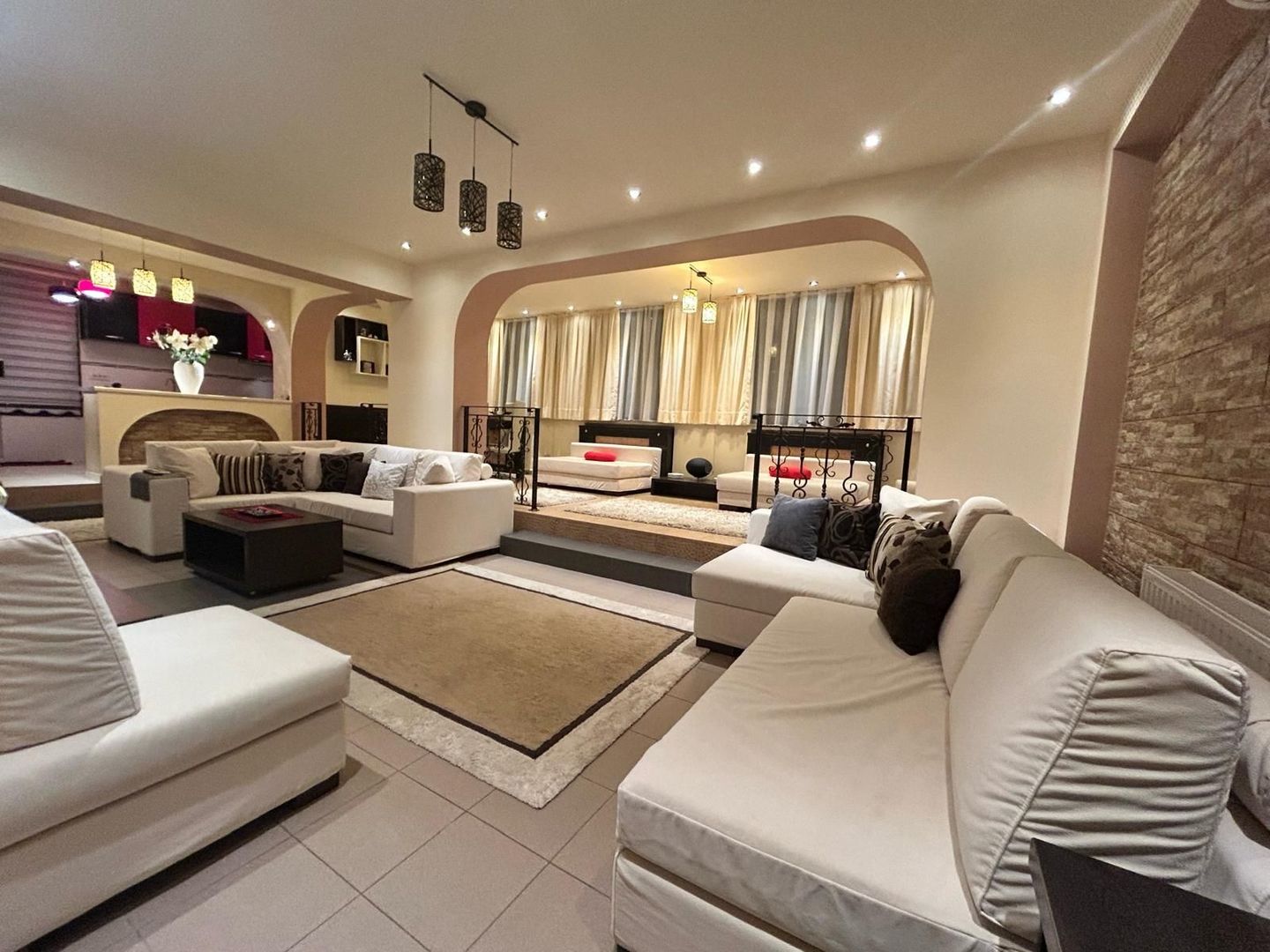 Apartament modern cu 2 camere, 94 mp utili, în bloc nou.Mobilat  si utilat - Poză 7