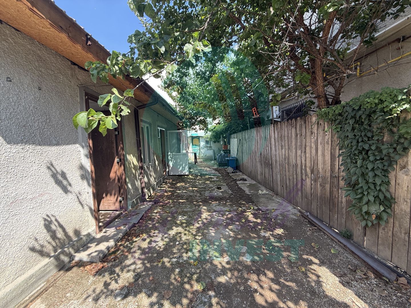 Casa singura in curte intre Pache Protopopescu si Calea Calarasilor - Poză 1