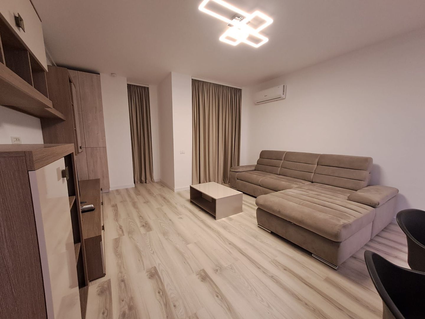 Ap2Cam|Parcare,AerConditionat,Centrala,Mob+Ut,ImobilNou|CampeadorCity. - Poză 1