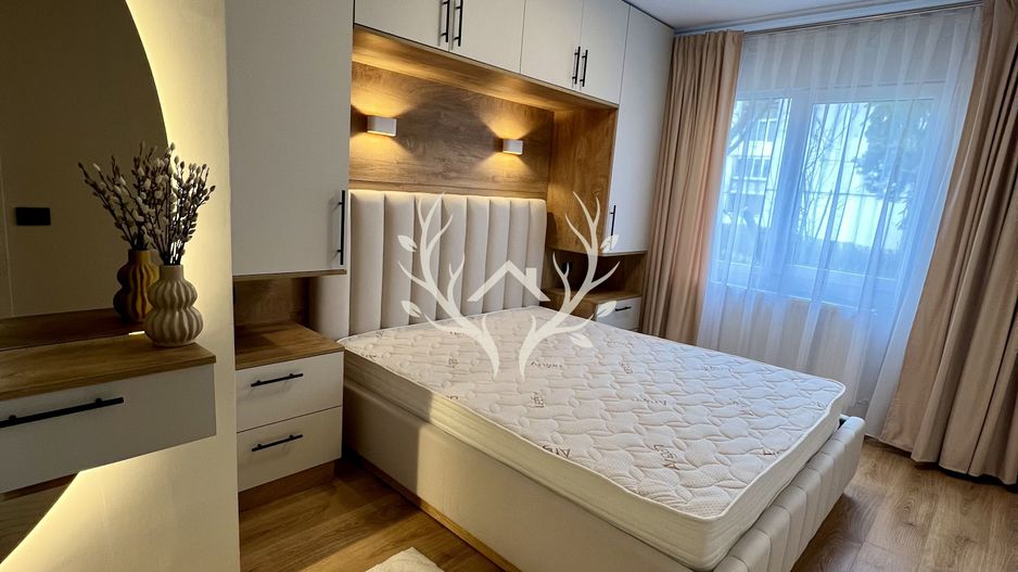 Apartament 3 camere, 2 bai, renovat integral, Grigorescu - Poză 1