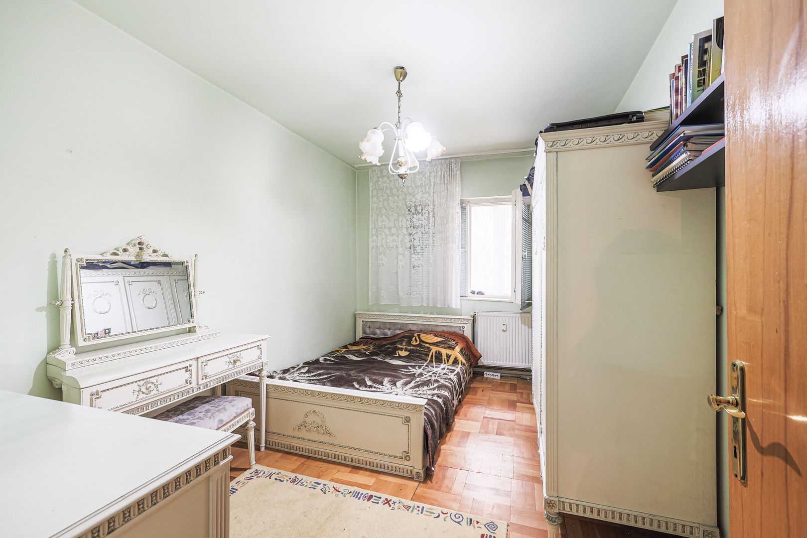 Apartament foarte spațios cu 5 camere la parter in Micalaca Comision 0 - Poză 6