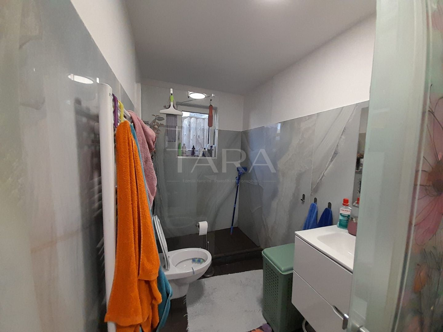 Se vinde casa in Apahida zona bună ! - Poză 5