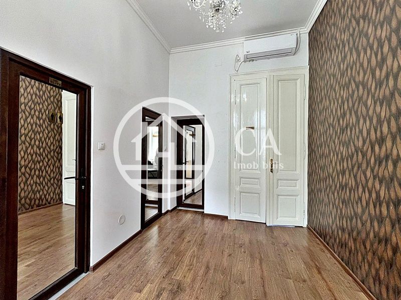 Spațiu birouri de închiriat cu 3 camere în zona Ultracentrala, Oradea - Poză 5