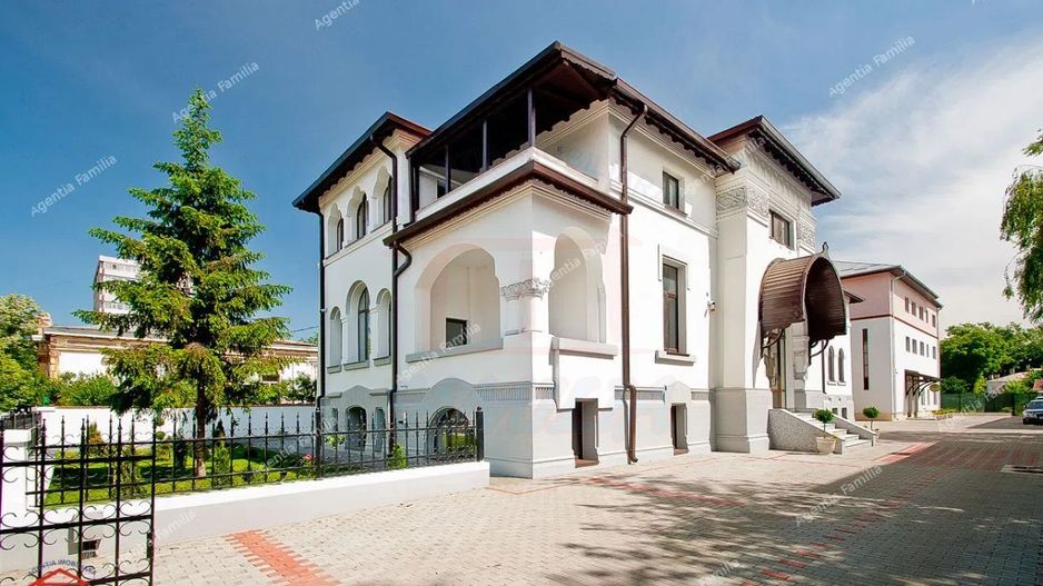 Vanzare apartament 2 camere, o proprietate deosebita - Poză 1