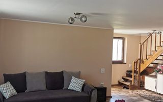 Casa renovata 3 camere teren liber 1250 mp grădină 1400 mp in Colun - Poză 8