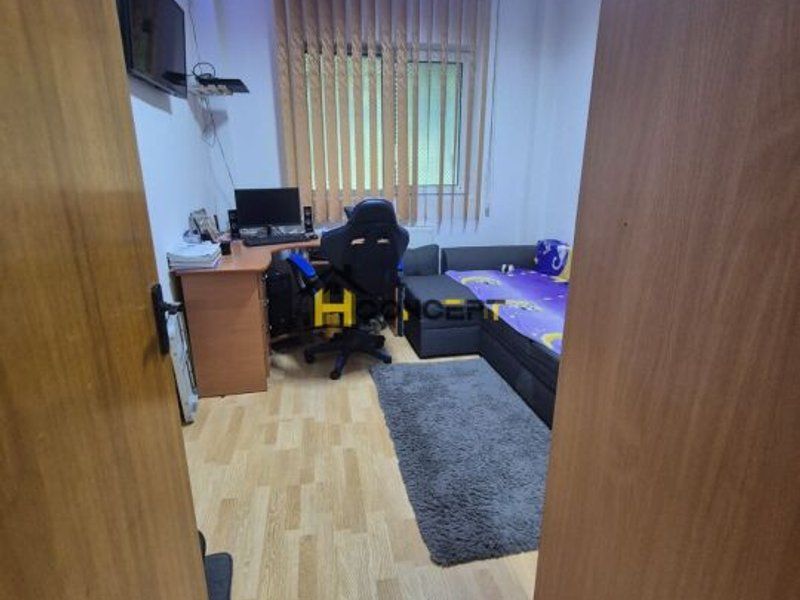 Alea Tomesti 3 camere decomandat Sector 4 - Poză 5