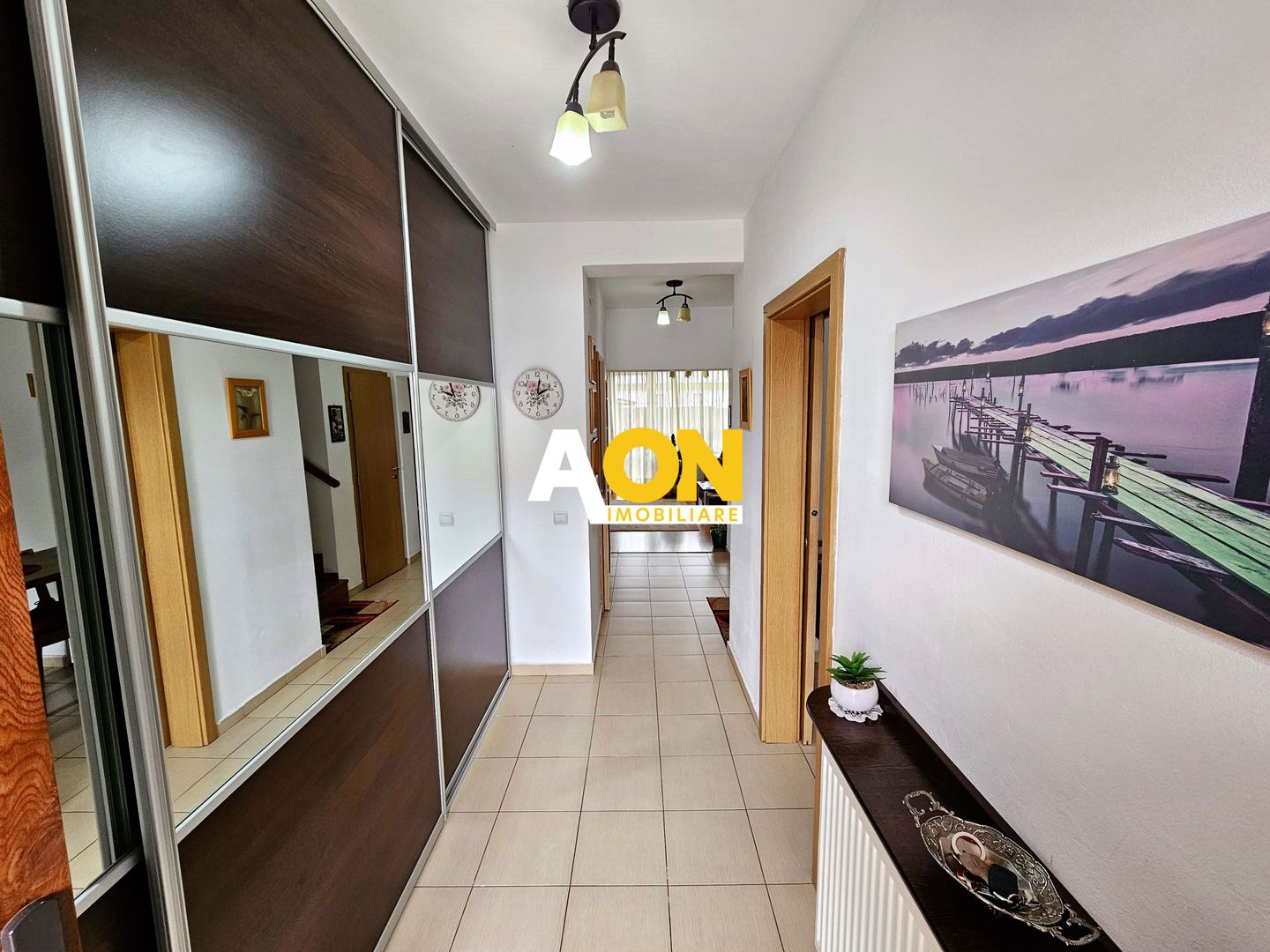 Casa tip insiruit, 3 camere, mobilata, utilata, 148 mp teren, Centru - Poză 2