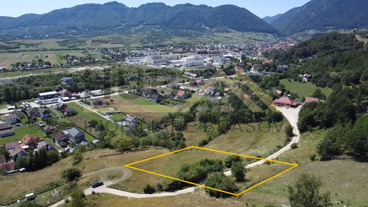 Teren Zarnesti cu Priveliste | PUZ | Utilitati| 3.470mp - Poză 1