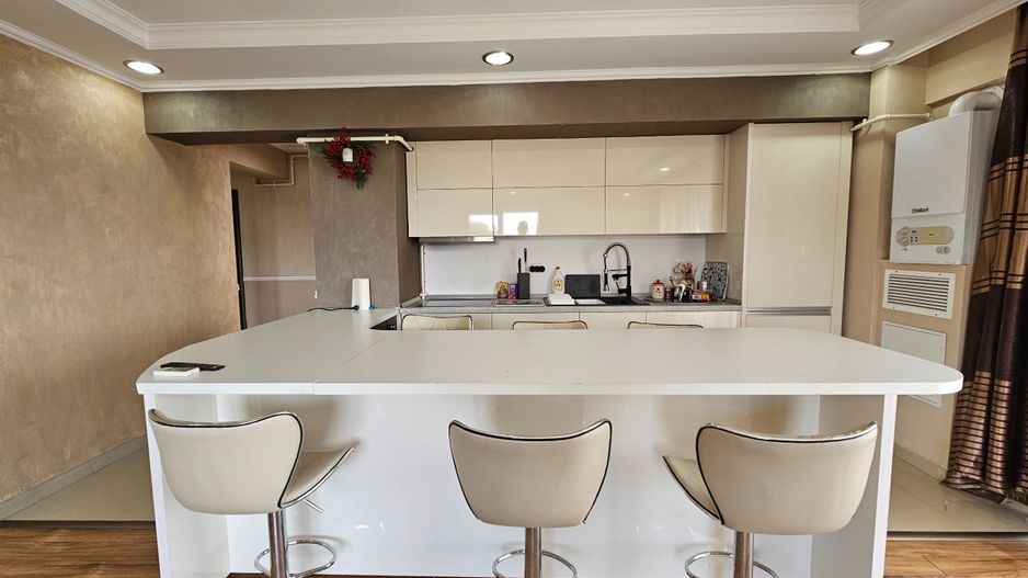 3 camere Inacu Nicoale Baneasa Piscina - Poză 2