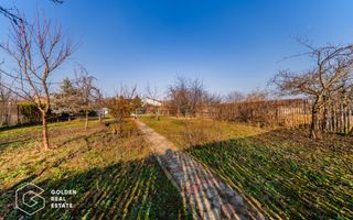 Vila spatioasa cu cinci dormitoare și teren generos de 1440 m in Aradul Nou - Poză 31