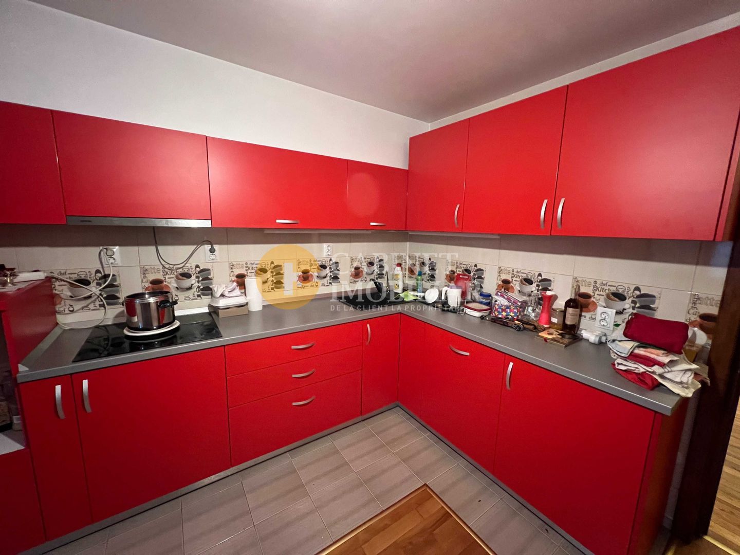 Etaj 1 Apartament 4 Camere Decomandat Nicolina Lidl Bloc 1990 - Poză 3