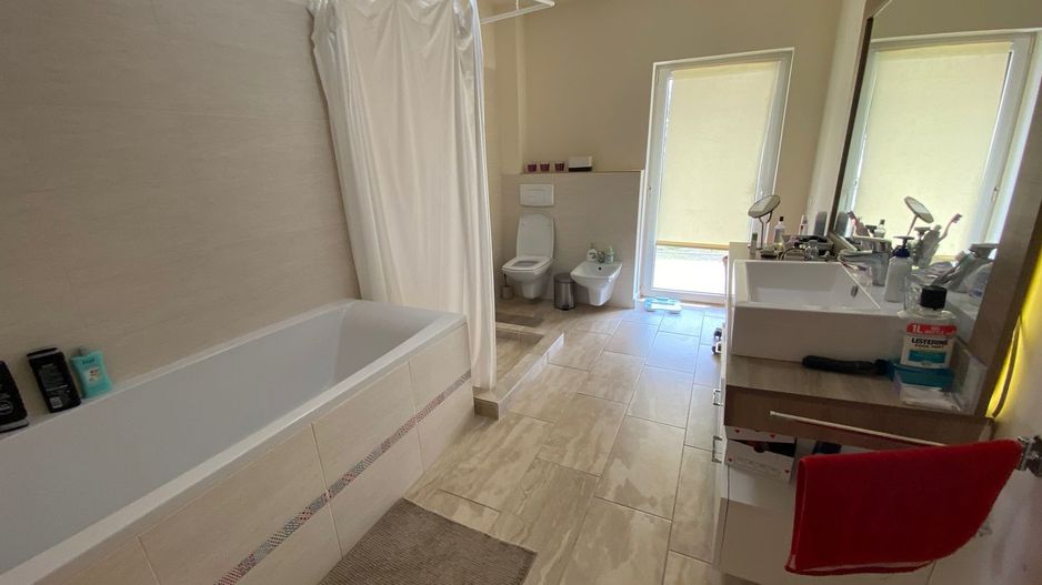 Casa In Dumbravita pretabila birouri sau alte activitati - Poză 19