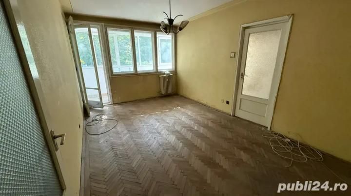 APARTAMENT PARC ZONA BASARABIA - Poză 1