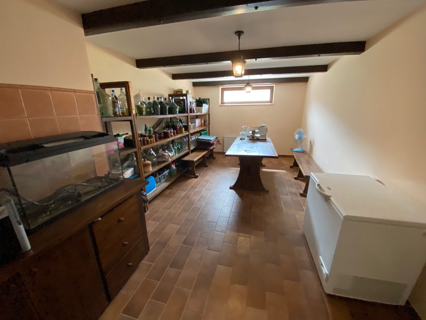 VILA  - ARADULUI. -British - Poză 7