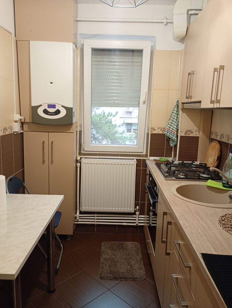 APARTAMENT DE INCHIRIAT CU 3 CAMERE, ZONA-CRAIOVITA NOUA - Poză 8