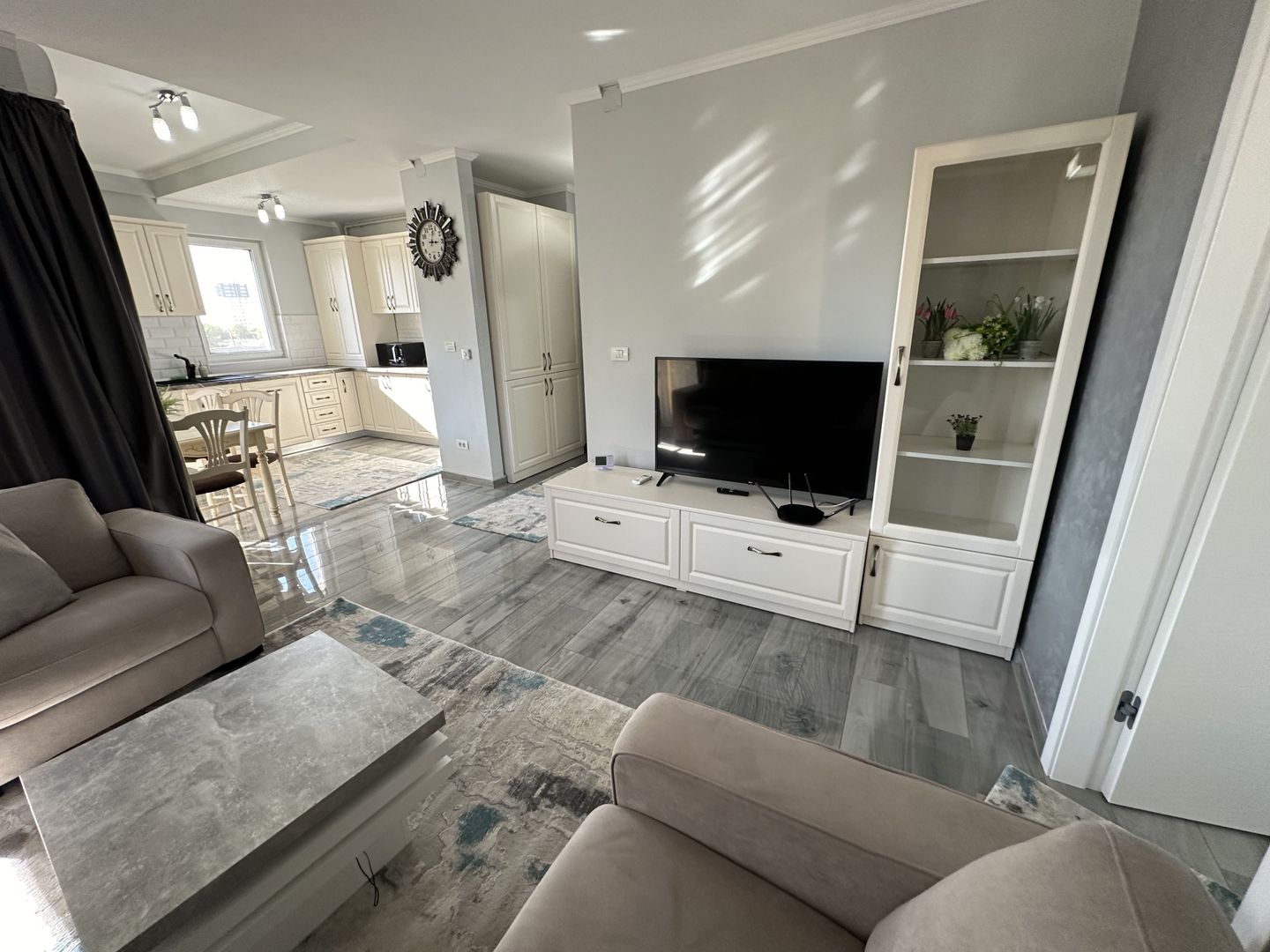 Apartament 2 camere se vinde mobilat - Poză 10