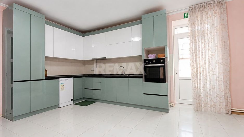 Casă 157,4 m² cu teren 15,3 ari – Holercani - Poză 11