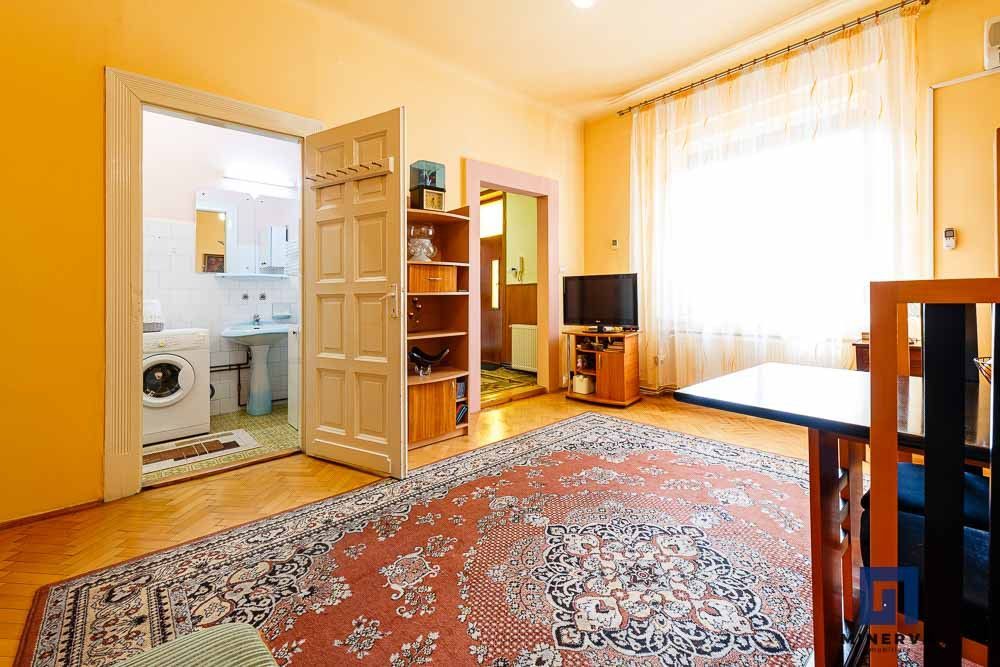 Piata Maria, cladire istorica, ap.2 cam – 75mp Comision 0! - Poză 9