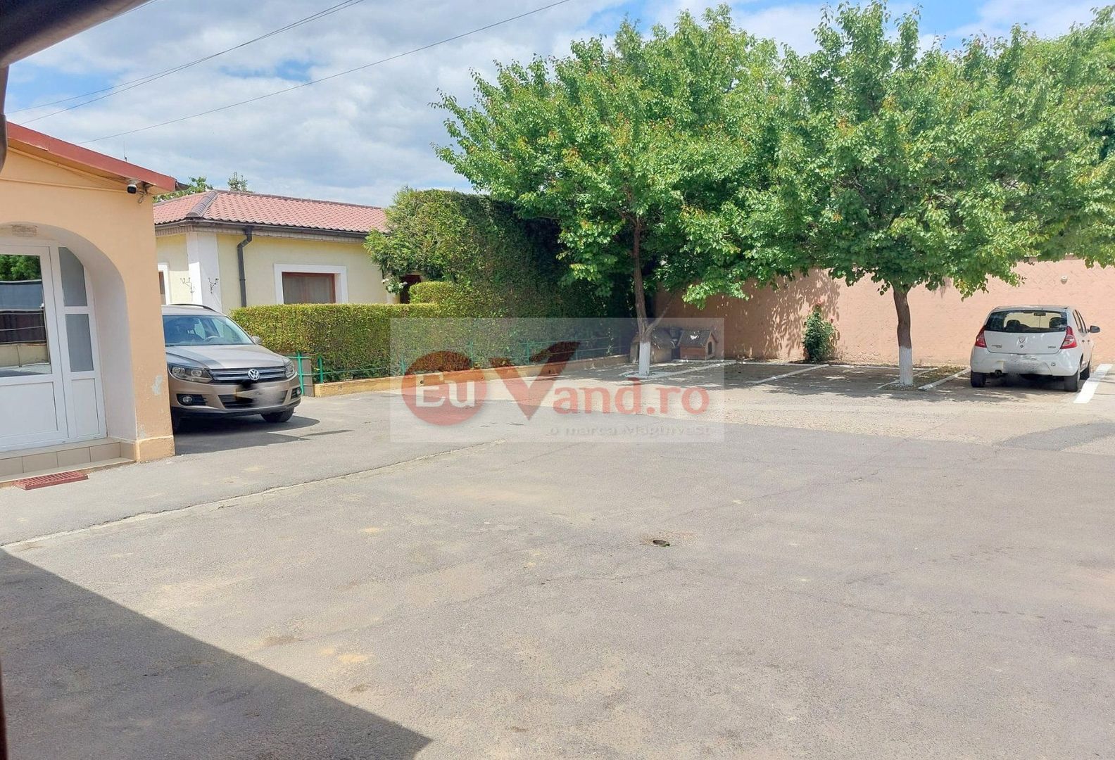 Pensiune de vânzare  – Galați | Bariera Traian | 14 camere - Poză 1