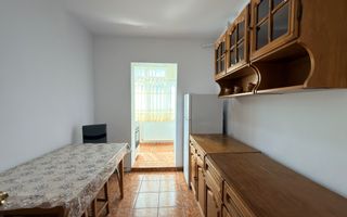 Apartament 3 camere etaj 3- Campulung-Zona Visoi! - Poză 3