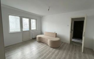 Apartament cu 2 camere -etaj intermediar - renovat complet - Poză 1
