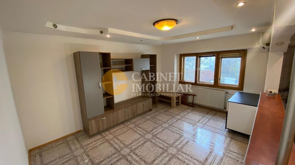 MOARA DE FOC - 3 CAMERE DECOMANDAT - ETAJ INTERMEDIAR - Poză 1