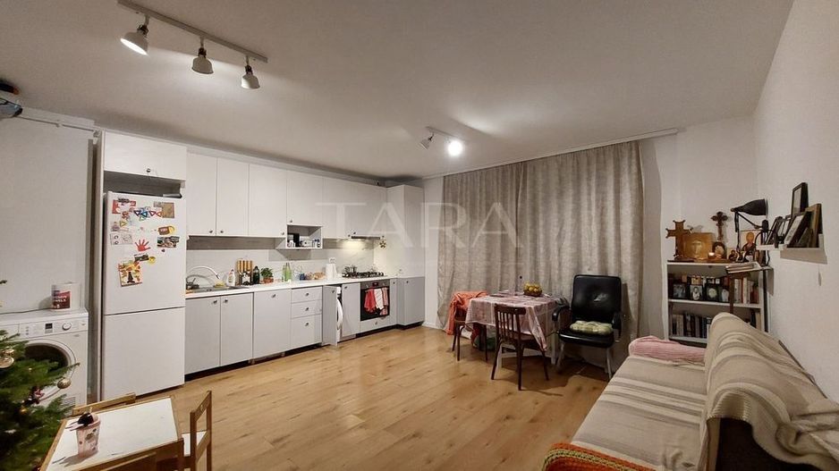 Apartament la etaj 1,zona Sub Cetate, Parcul Poligon. - Poză 1