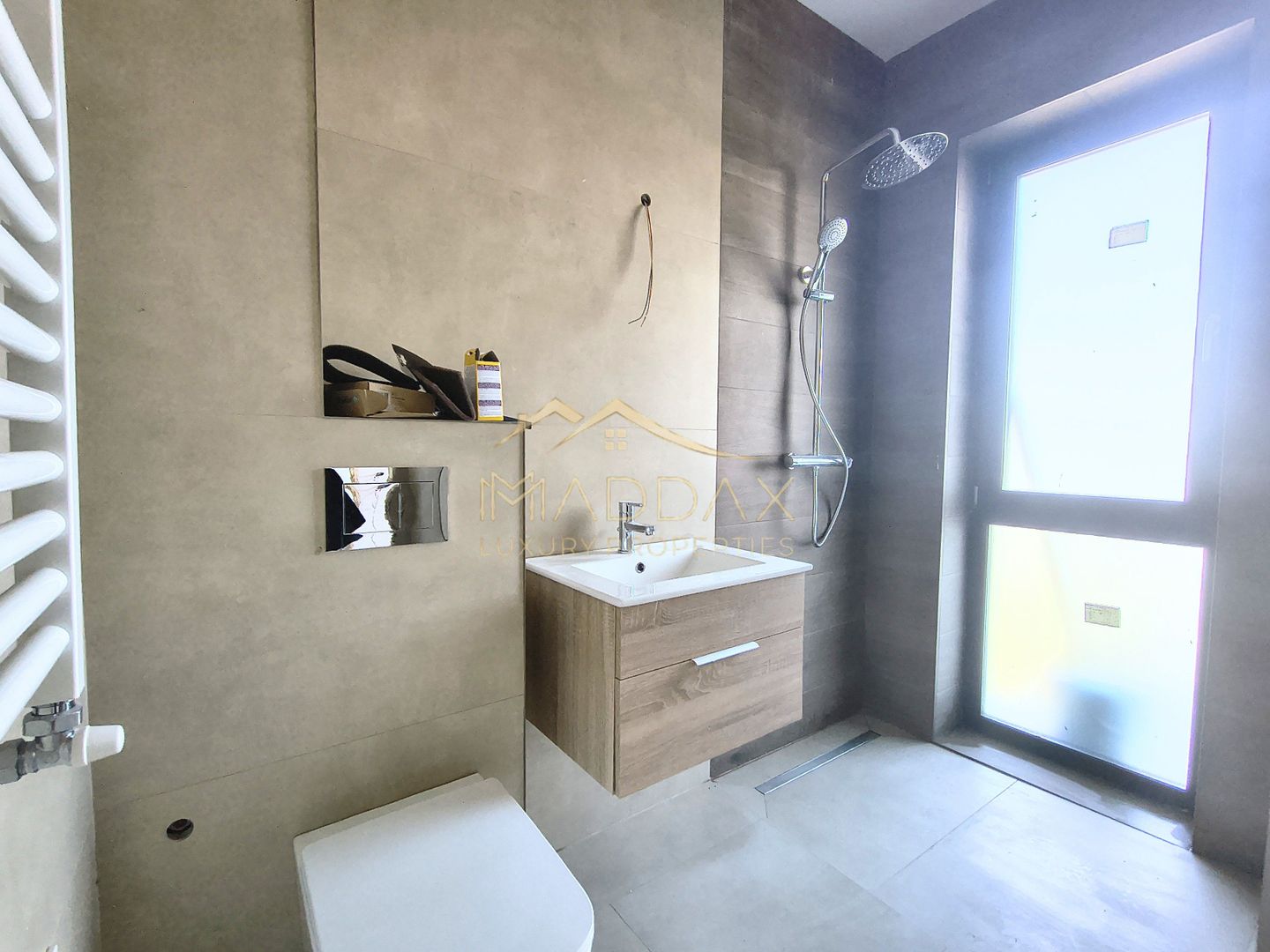Vila cu 6 camere // 190mp // teren 300mp // Tunari - Poză 18