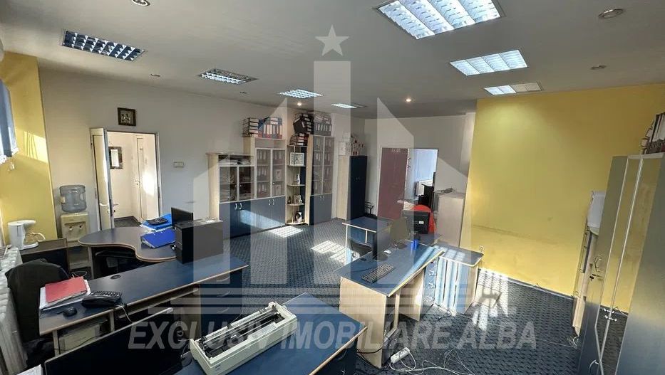 Spatiu birouri de vanzare, zona Centru - Poză 2