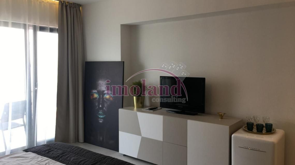 DE SILVA - LOFT - o camera de lux cu vedere la LAC - Poză 2