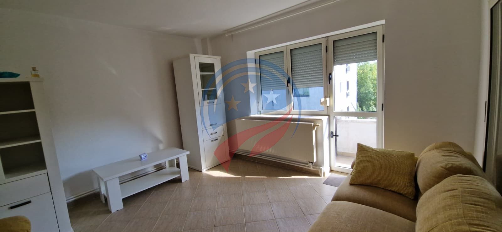 Apartament cu 2 camere de vânzare – Craiova, zona Ștefan Velovan | Etaj 2/2 - Poză 2