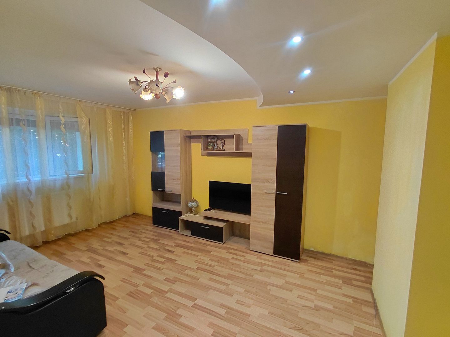 Apartamaent 1 camera bloc mixt,parter,Micro 21 - Poză 2
