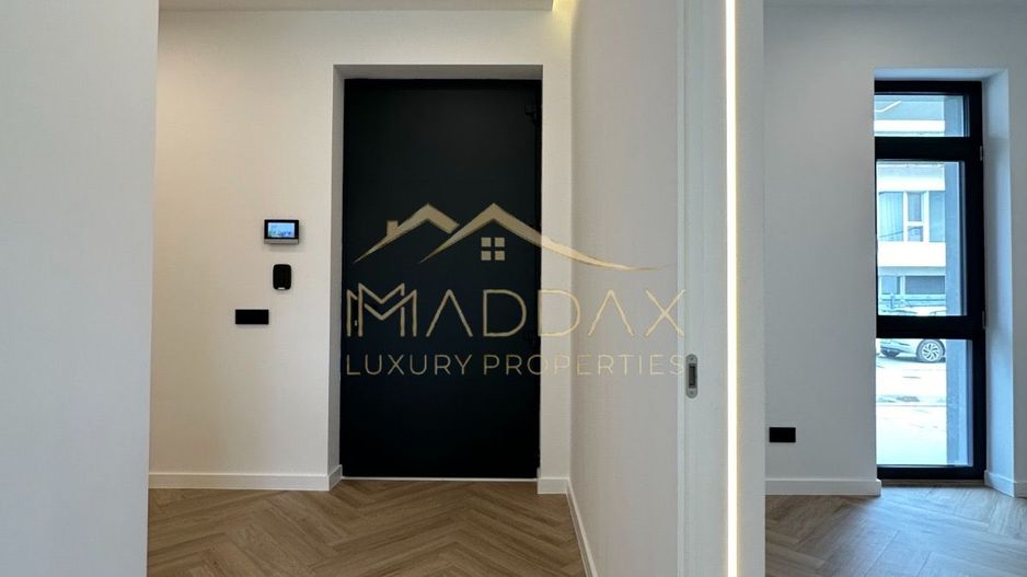 Vila individuala *432mp* + curte // 6 locuri Parcare / Pipera-Tunari - Poză 11