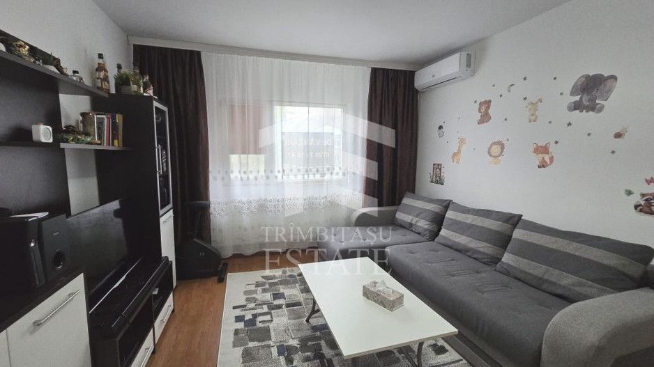 INEL I - Apartament cu centrala pe gaz, loc de parcare si pod de 60 mp - Poză 6