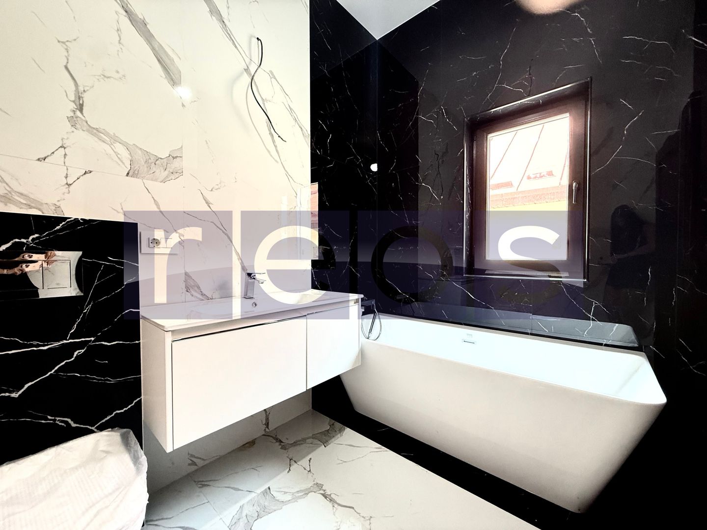 VÂNZARE VILĂ | ZONA OZANA | 5 CAMERE | ÎNCĂLZIRE ÎN PARDOSEALĂ - Poză 3