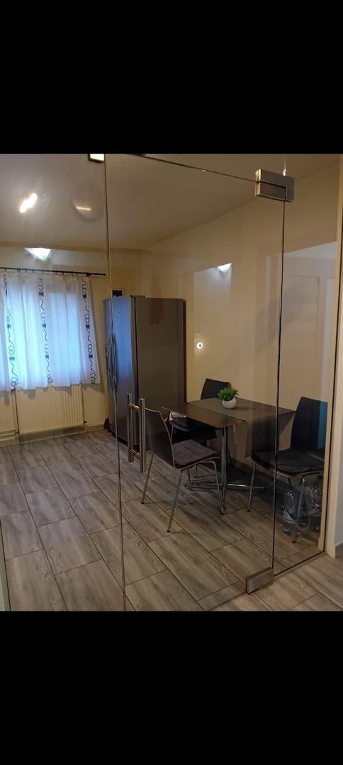 Spitalul Judetean | 3 Camere | Renovat-Mobilat-Utilat | Gradina - Poză 8