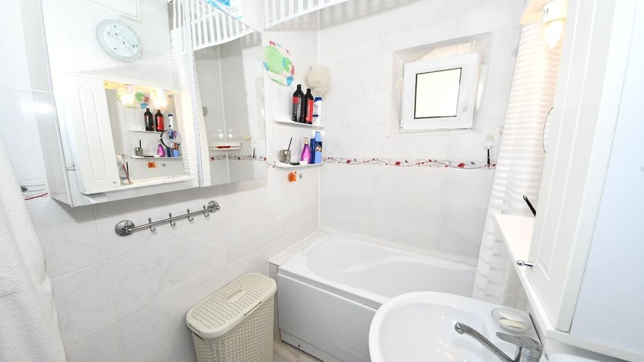 Apartament  3 camere,  zona Doja,parter,la cheie,mobilat si utilat - Poză 23