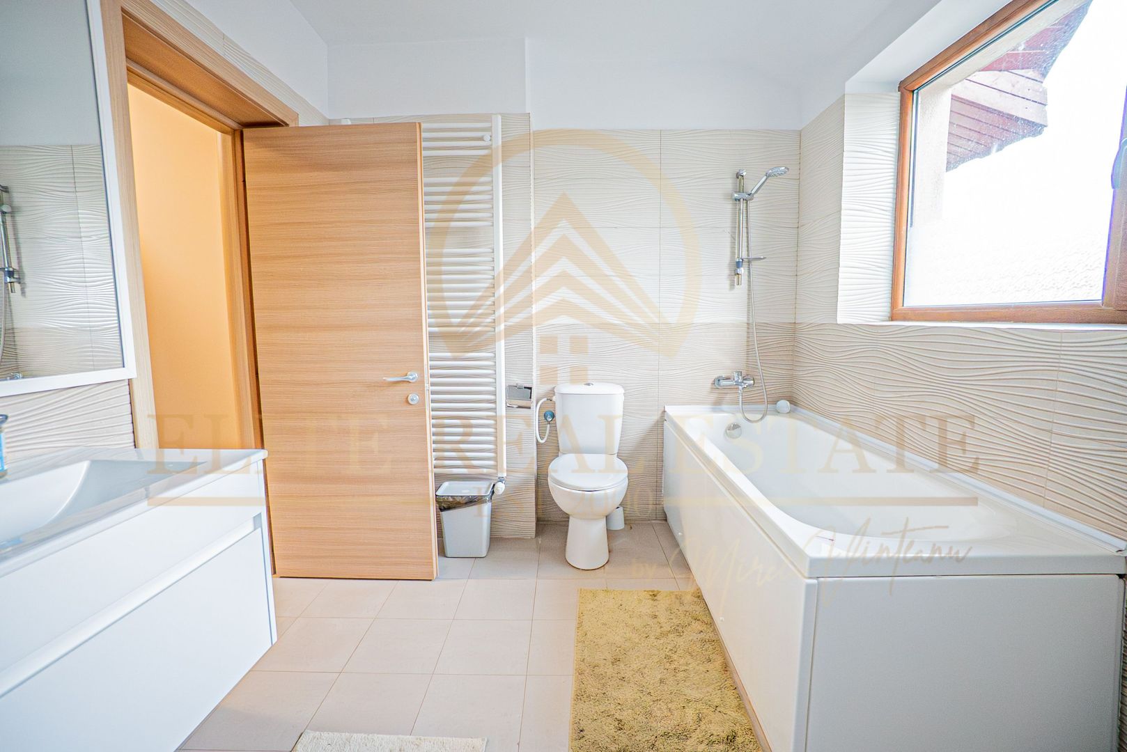 Ultracentral - Proprietate comercială P+M la 200 m de mare. - Poză 45