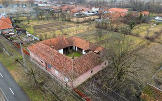 Casă impresionantă, cu anexe în Dezna-Moneasa! - Poză 32