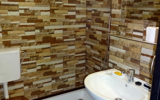 Apartament 4 Camere, Decomandat, 90 mp, Et.6, Zona Cetate - Poză 12