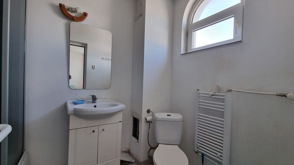 Închiriere clădire – zonă centrală Constanța, aproape de mare - Poză 7