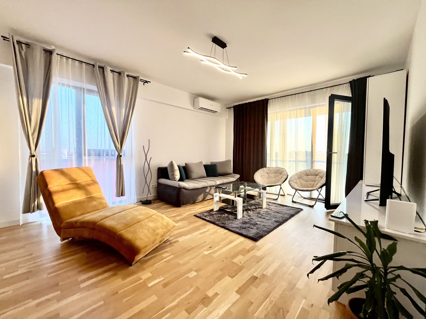 Apartment 2 camere, elegant si primitor, Complexul Studențesc - Fabrik - Poză 1