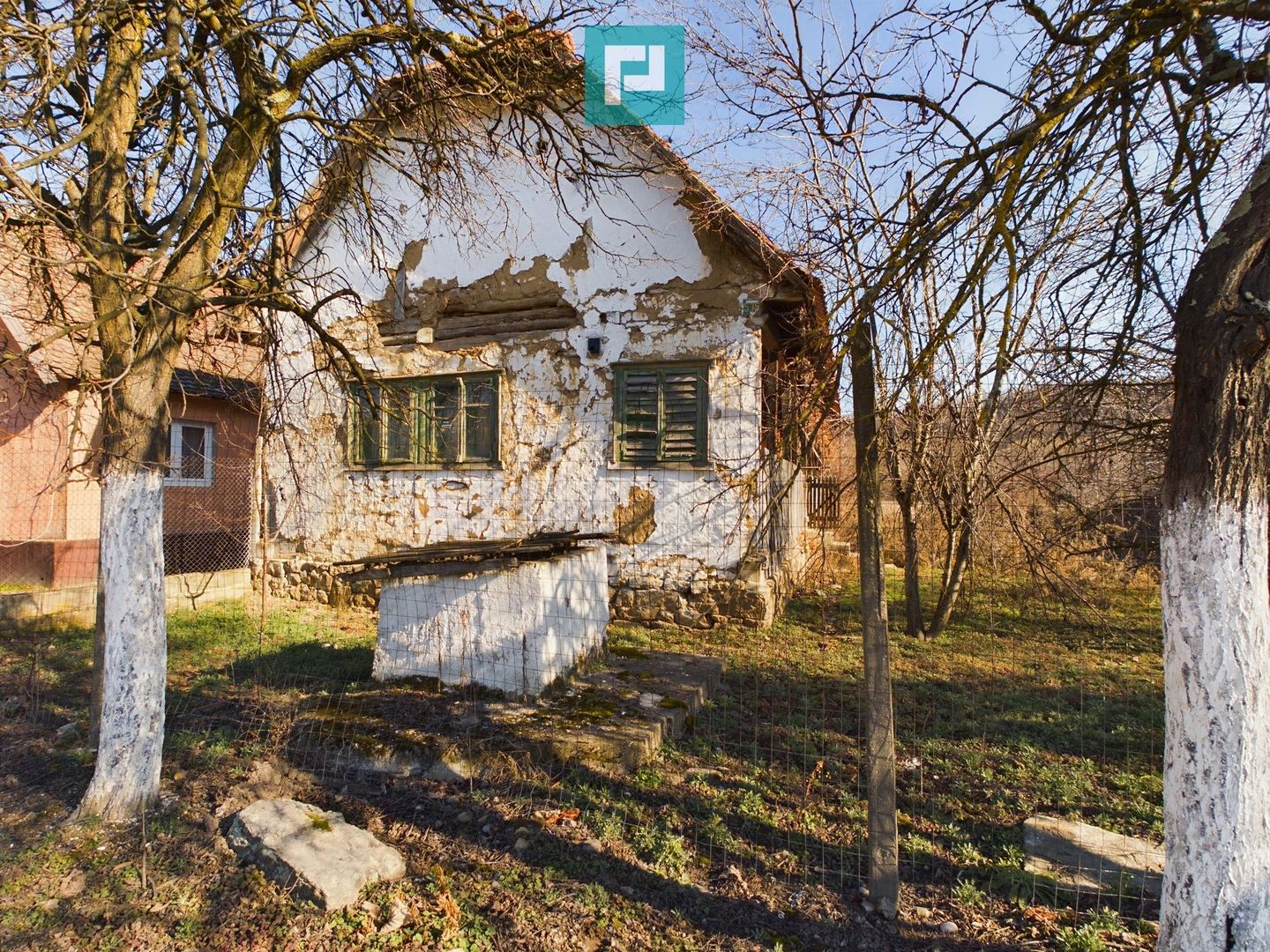 Casă rustică de vânzare în Tauț - Poză 3