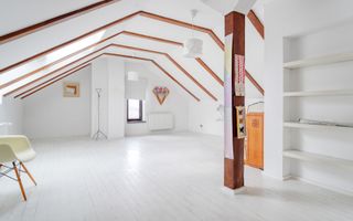 REZERVAT!!! CASA  HARMAN -COMISION 0 - Poză 37