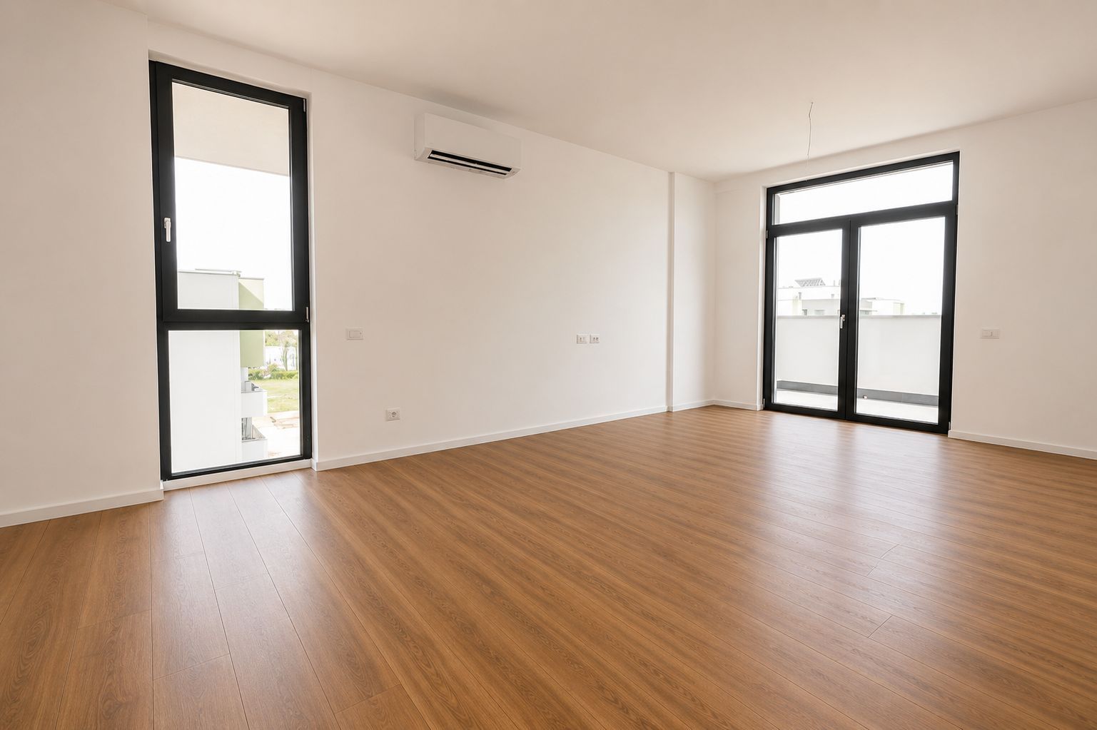 Apartament nou cu 2 camere, Complex Ateneo, 54.5 mp, direct de la proprietar, parcare inclusa - Poză 4