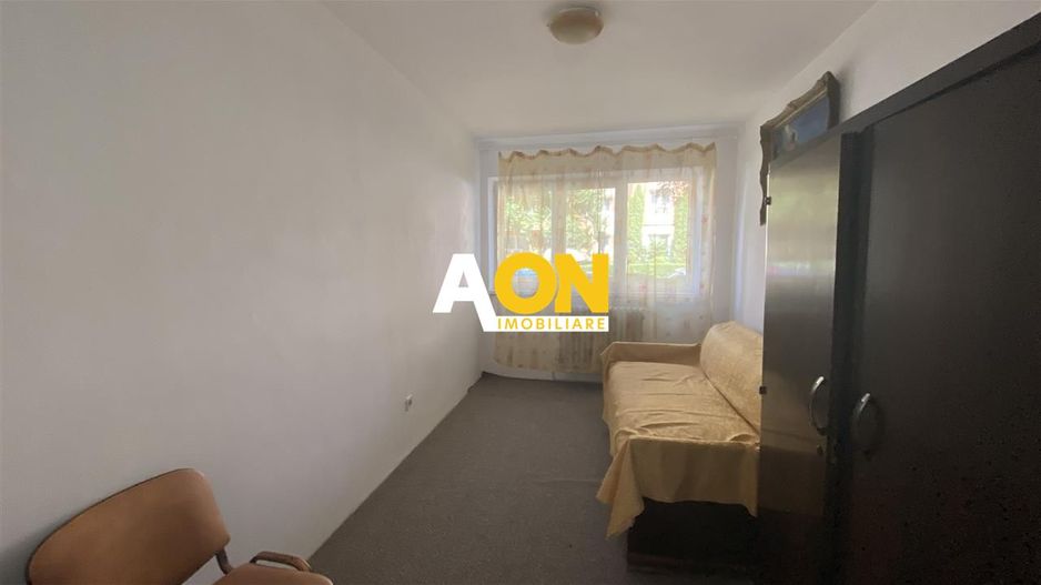 Apartament 3 camere, decomandat Cetate - Poză 5