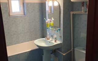 Apartament 2 camere semidecomandat 1/4 Craiovita Noua - Poză 8