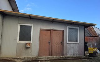 Se oferă spre vânzare / închiriere clădire cu spațiu comercial - Poză 4