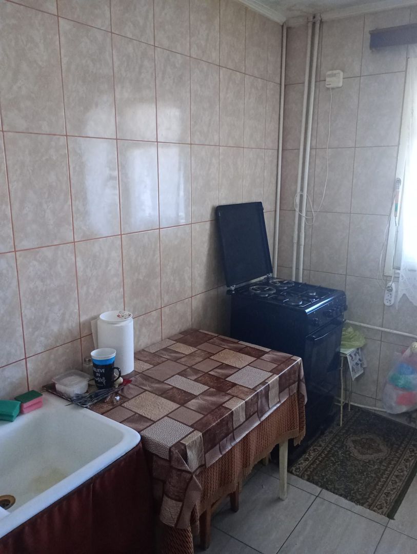 Apartament cu trei camere, Aparatorii Patriei, 130.000€, 0% comision cumparator - Poză 4